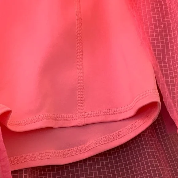Alo Yoga Game Time Shorts Neon Bubblegum Pink Sz M - Picture 7 of 12